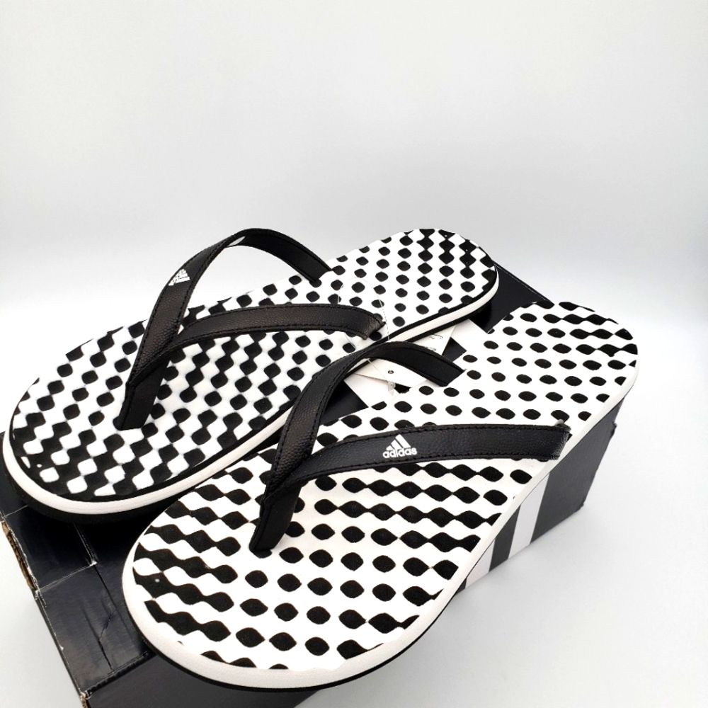 Adidas. Flip Flops. Womens. Size 9.